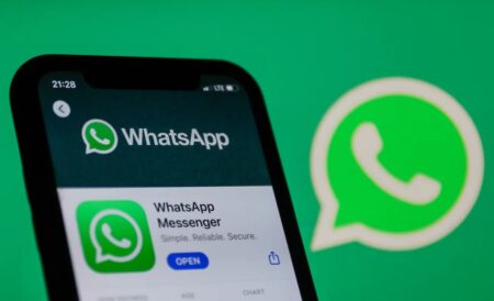 WhatsApp to Introduce a New Feature to Hide Groups in Communities