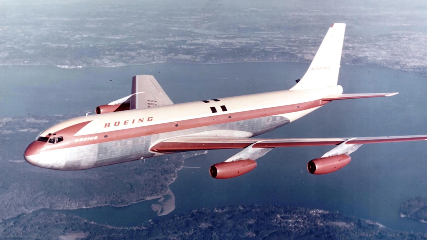 Boeing's Airplane Naming System and the Secret of the 7x7 Series