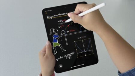 Apple, iPadOS 18 ile Hesap Makinesi ve Math Notes'u Tanıttı