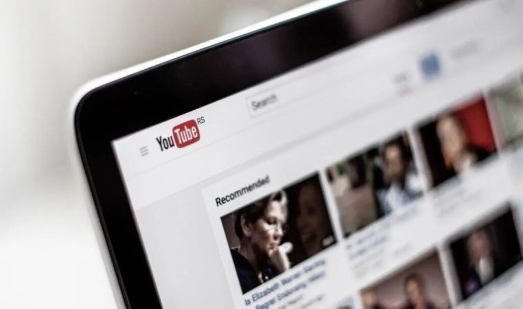 YouTube'da "Beğen" Simgesi Kaybolma Sorunu Çözüldü