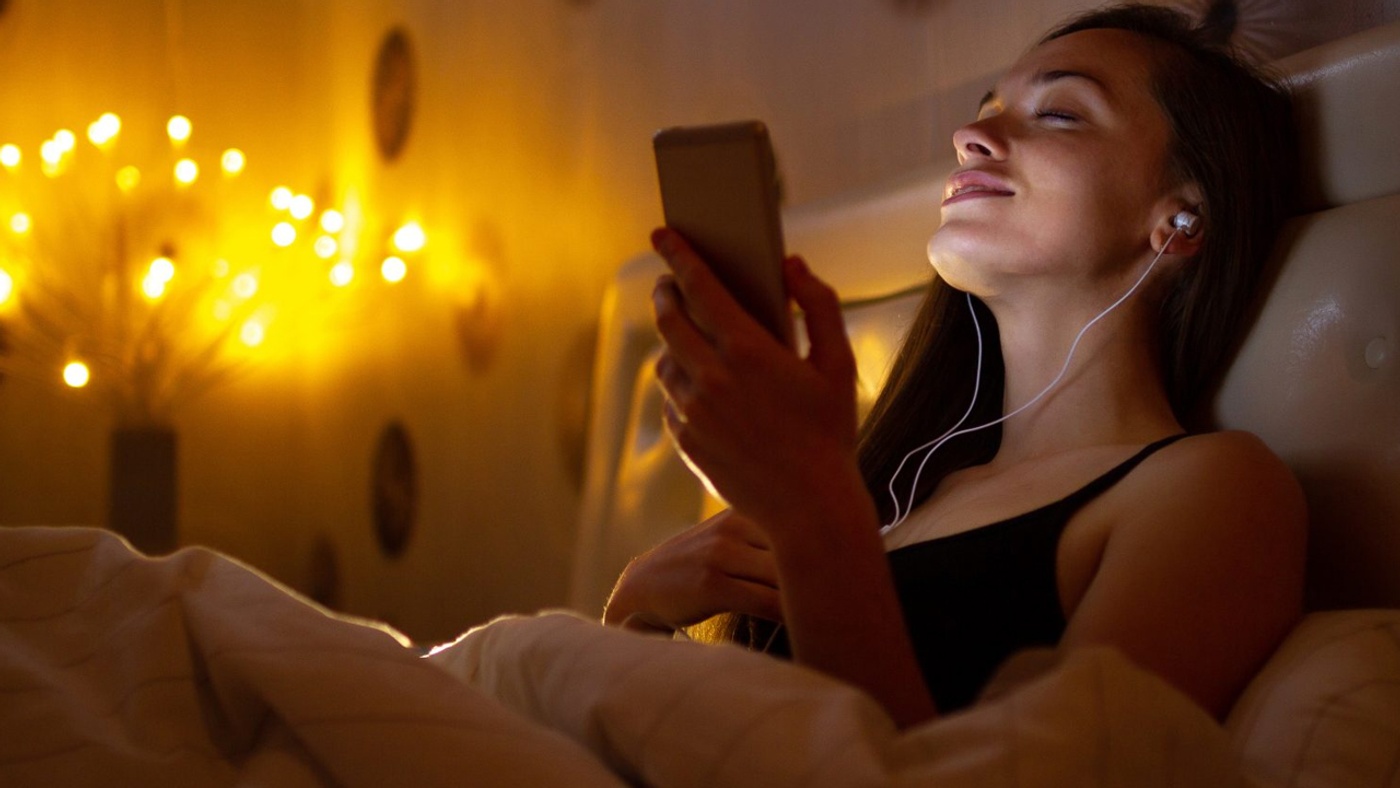 Konforlu Uyku için Beyaz Gürültü: Gerçekten İşe Yarıyor mu?