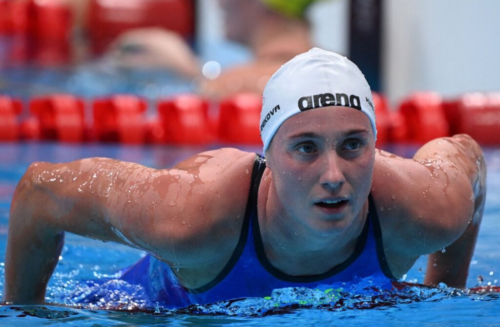 Why Do Swimmers Use Two Caps? The Secret to Performance Enhancement