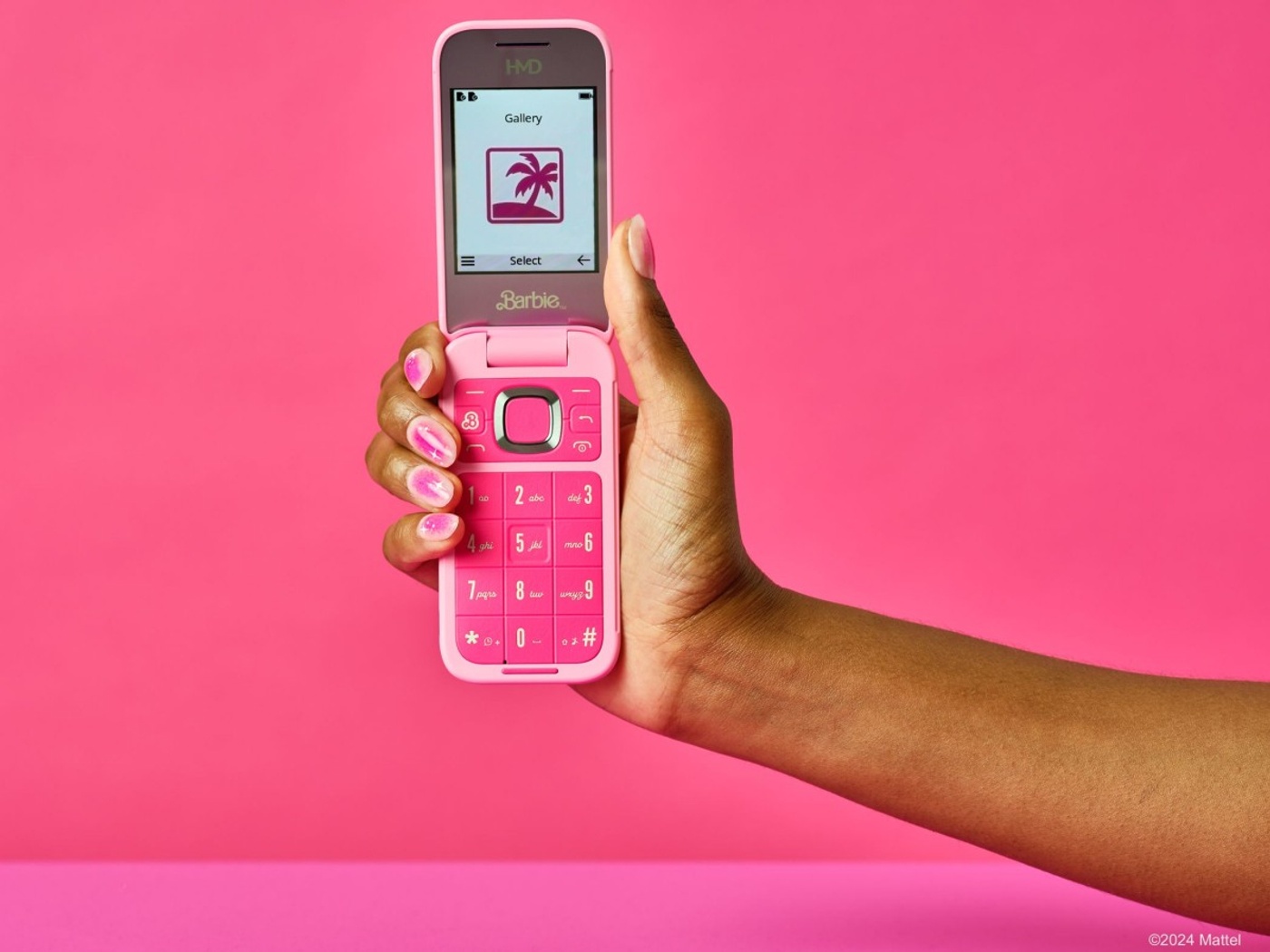 New Barbie Themed Flip Phone from HMD: Nokia 2660 Flip