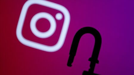 Instagram'a Türkiye'de Erişim Engeli Getirildi