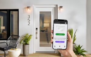 New Door System Controlled by Smartphones Introduced