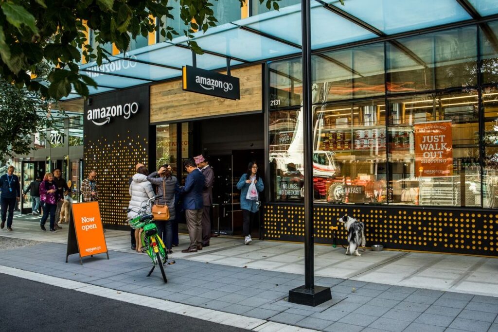 The True Face of Amazon Go: Artificial Intelligence and Human Labor