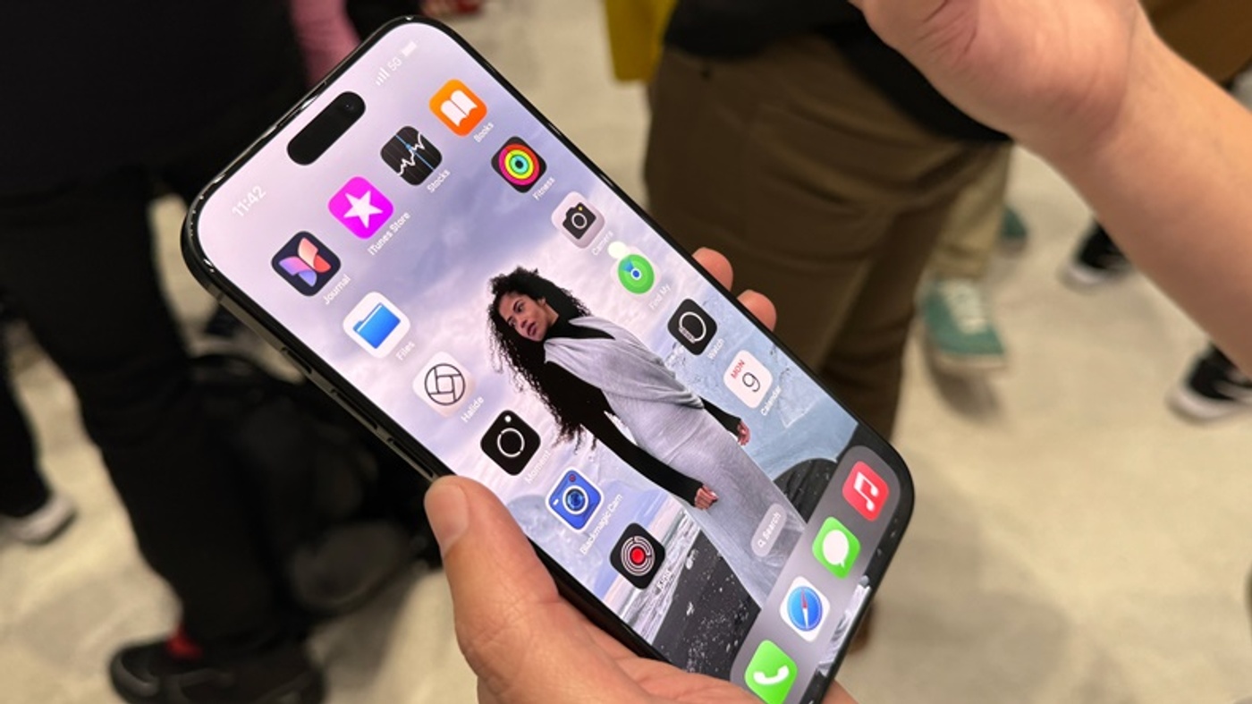 iPhone 16 Pro Serisinde Donma ve Yeniden Başlama Sorunları