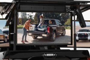 Toyota'nın Futbolseverlere Özel Konsept Aracı Ultimate Tailgate Tundra Tanıtıldı